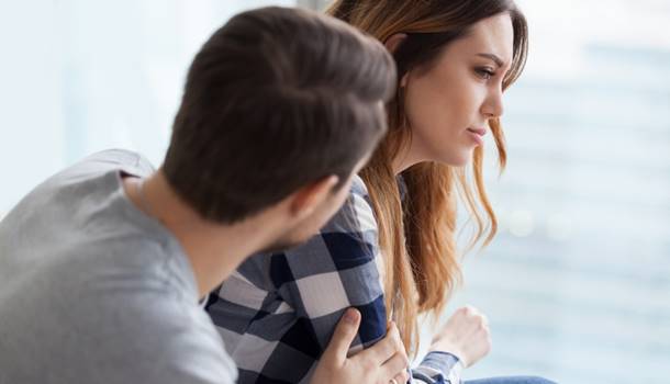 女人的眼淚是邀請，還是高牆？