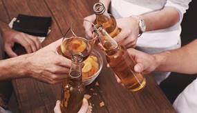 柯文哲愛徒當年魂斷酒駕輪下 舉杯前你可以再想一想......