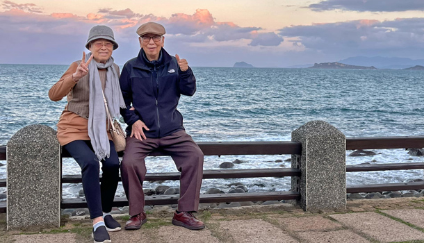 56歲退休、帶老爸媽四處旅遊，Denny：聽到父母笑聲，今天才有及格