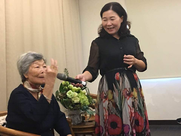 小說家凌煙