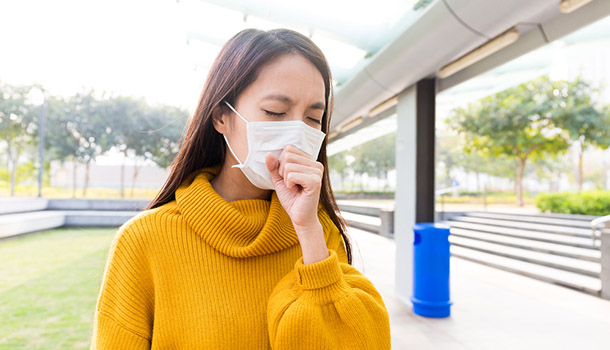 感冒初期喉嚨癢又咳？醫師：不適合吃枇杷膏
