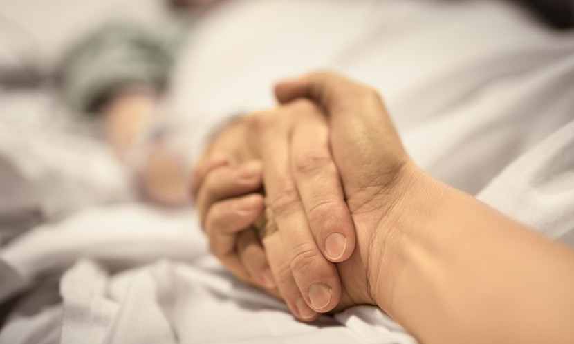 全民長照險有譜了？ 繳保險、繳稅哪個好