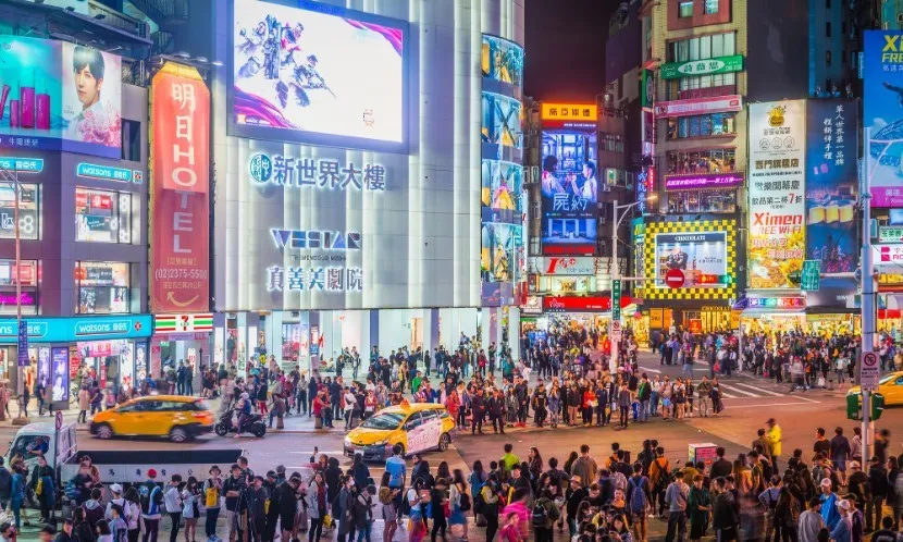 6月新制上路！西門町禁菸、國泰航空要提早登機？夏月電價、公保年金調漲、美國郵件代繳關稅一次看