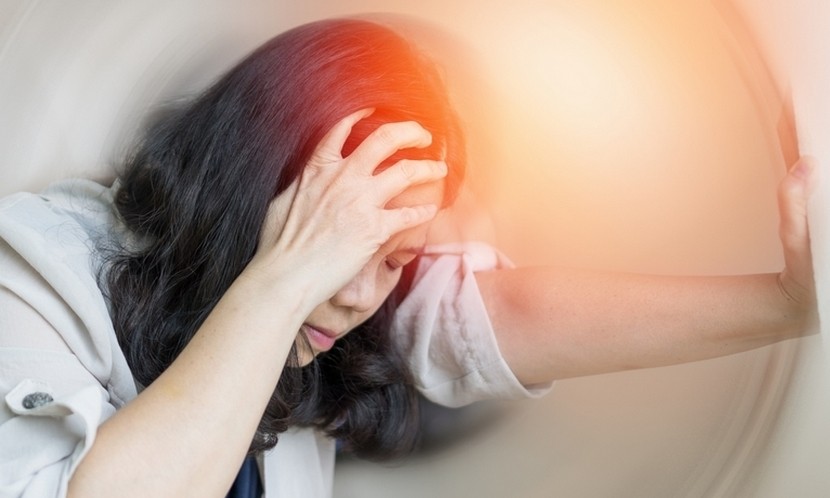 暈眩可能是中風、腫瘤徵兆？能吃止暈藥嗎？伴隨3情況快就醫