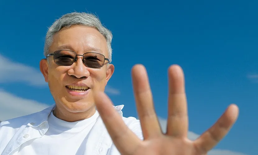 從失業、慘賠到放棄富士山,他學會不再證明自己!施昇輝:人生所有的彎,都不是白彎