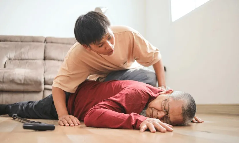 撞到頭還能走路、聊天代表沒事？急診醫揭硬腦膜外血腫「清醒期」陷阱：8警訊應送急診