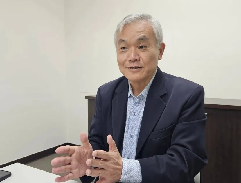 台大公共衛生學院職業醫學及工業衛生研究所特聘教授陳保中談塑化劑與塑膠微粒。圖片來源 / 楊雅棠攝