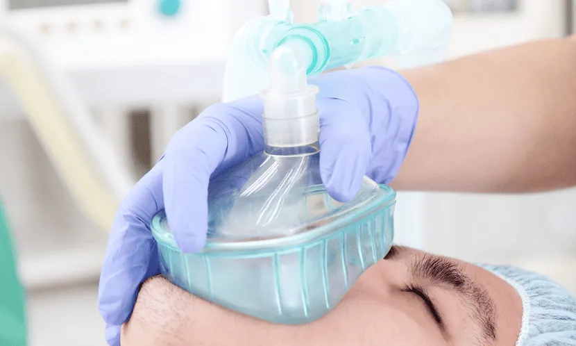 舒眠麻醉是什麼？局部麻醉與區域麻醉有何不同？曾任手術室護理師長達7年的「手術室小綠人Apple」提供關鍵說明。