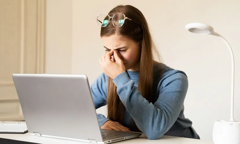 螢幕時間正成為心血管疾病的一個新興風險因素。圖片來源 / Shutterstock