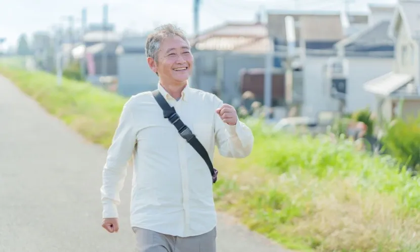 晚年不靠別人！史丹佛醫學院揭60歲後必做5大習慣，保住肌力、腦力與行動力