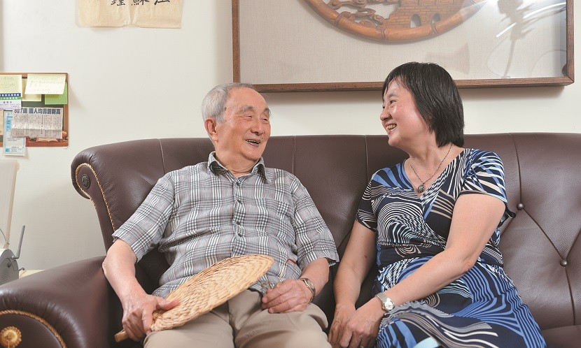 「我的父親像英國女王一樣因衰老而去世」 在宅善終典範