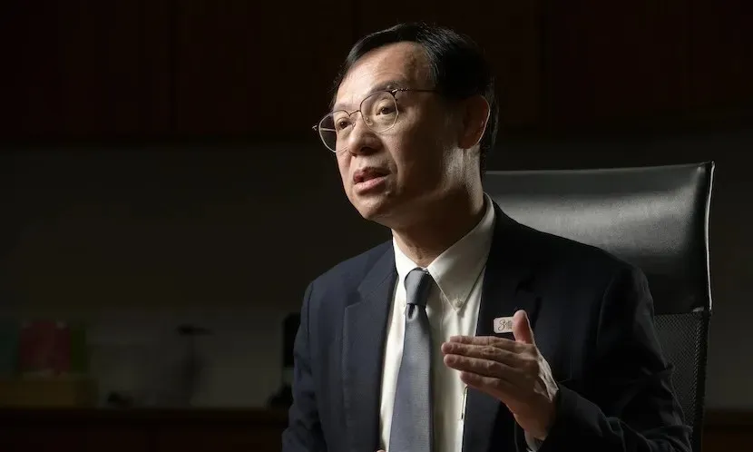 衛福部長石崇良今（6日）指出，衛福部明（2026）年將研擬健保補充保費改革方案，利息、股利、租金等一年合計超過2萬元，可能就要繳補充保費，還可能有哪些改革？