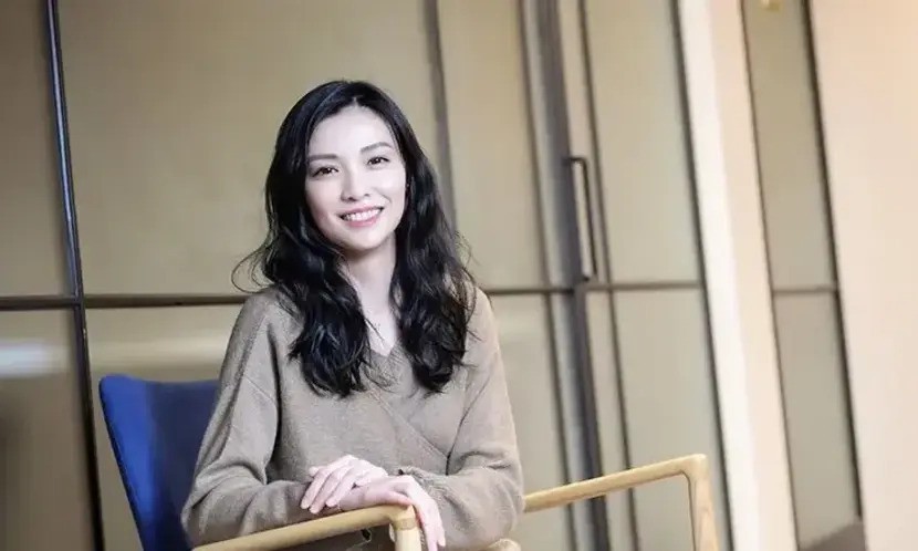 曹玉婷對人的照顧和熱情，連第一次見面的記者都感受得到。採訪當天，正好是曹玉婷生日，她拎著同事送的大蛋糕，邀約記者訪談結束後一起分享。