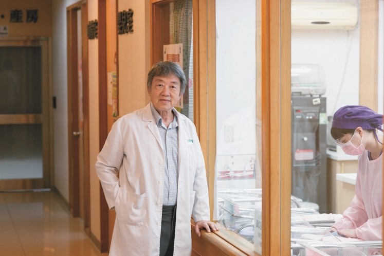 醫學有故事|詩人醫師帥賢斌》為醫學埋首,拿雙專科資格 因文學流浪,飄撇帥一生