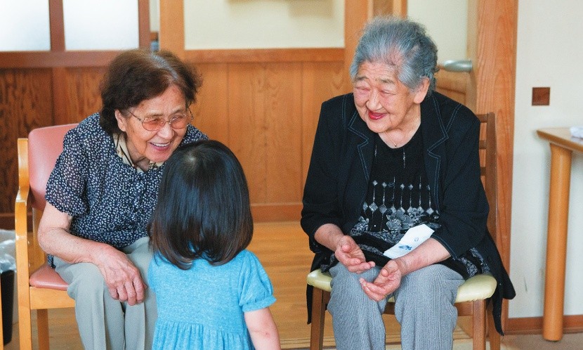 長照制度比較〉日本走保險、台灣走社福 誰距離安心終老近些?
