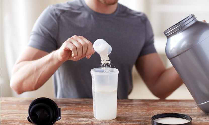 乳清蛋白、BCAA、肌酸、魚油怎麼吃？每日建議劑量、增肌效果一次看