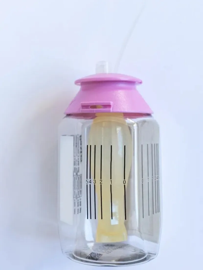 過去健保已將俗稱「奶瓶」的居家化療攜帶式輸液器納入給付,現在奇美要將照護延伸。圖片來源 / Shutterstock(示意圖)