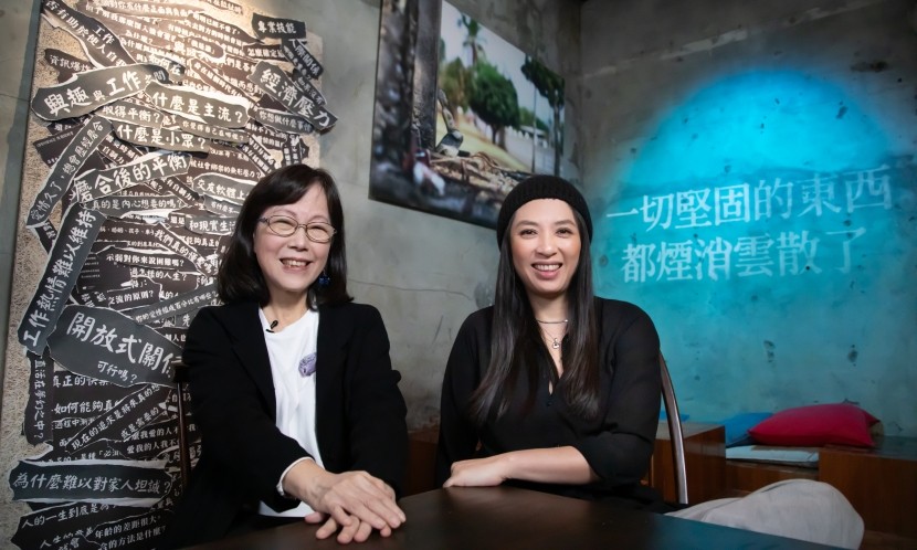 婆婆與媳婦成長於不同時代、來自不同家庭，且以不同方式愛著同一個男人，常是「家」這個屋簷下，最水火不容的兩個角色。