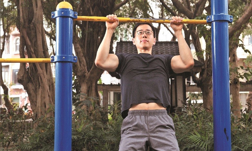 拉單槓能改善下背痛嗎?