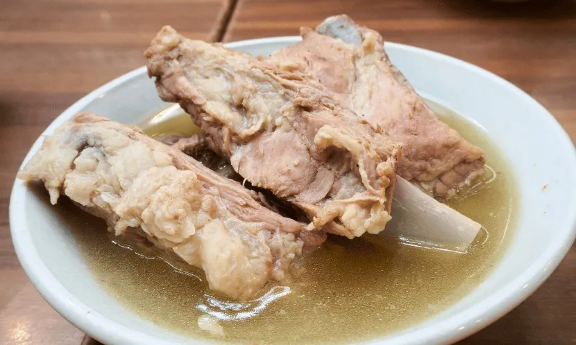 喝大骨湯補身反傷腎！醫曝「毒湯排行榜」：燉湯別超過這時間