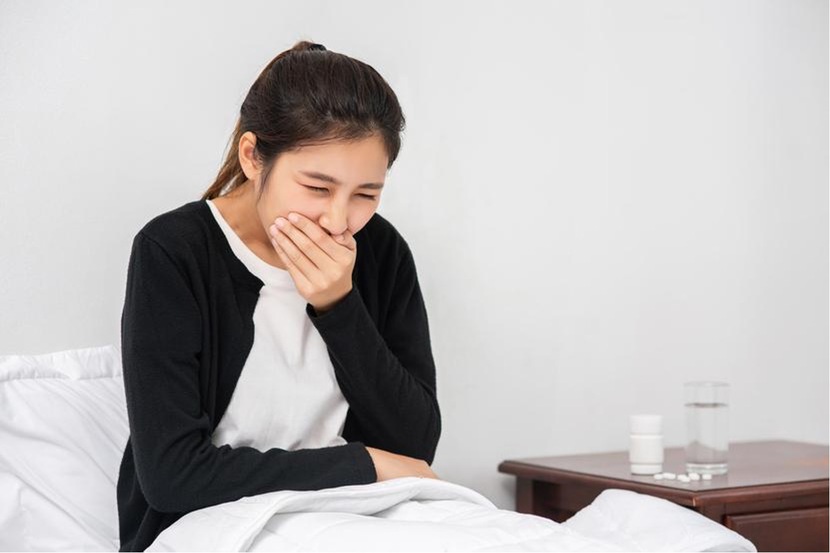 能造成上吐下瀉等腸胃道症狀的疾病其實不少,從急性腸胃炎、食物中毒到感冒等都有可能。圖片來源 / Freepik