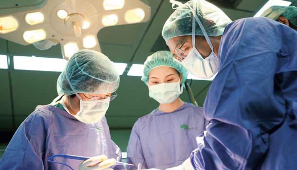 膽囊、疝氣手術,醫生中的老師