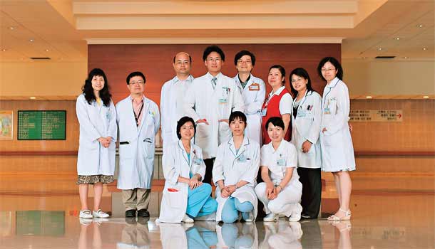 傳統手術見長,兼顧基礎研究