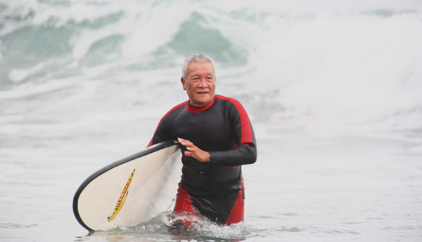 衝浪阿公郭長容