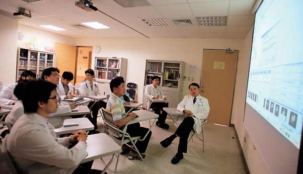 大腸鏡+腹腔鏡同步治療 減少併發症