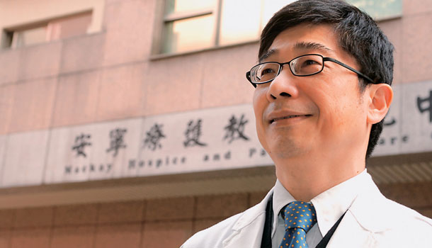 人生演出,最後動作仍要完美