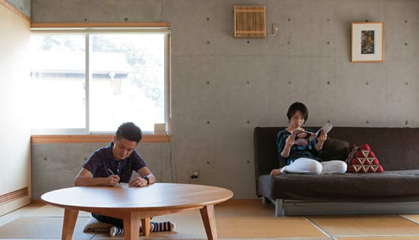 新家人關係:老了就和外人住一起