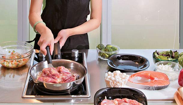 【閱讀全文】無油煙廚具正夯