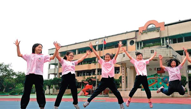 遊戲當運動，社區、學校輕鬆瘦