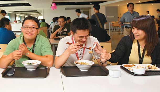 河邊餐廳:健康餐也可以很美味