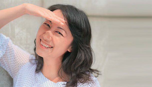 擦BB霜,防曬保濕功課不可省
