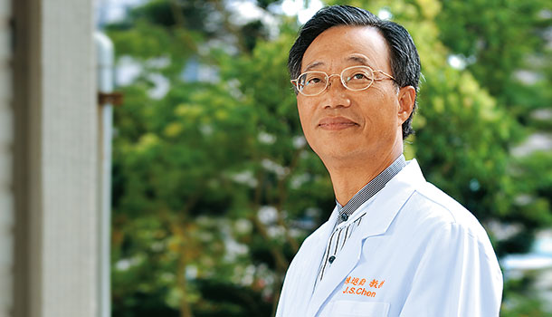 陳進勛：專精傳統開腹手術，把每台刀當唯一機會