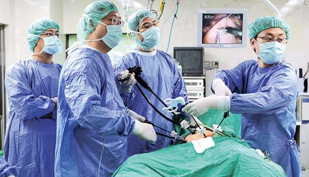 精研腹腔鏡治療大腸癌