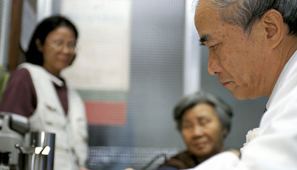 韓良誠 從阿媽看到孫子,視病如親