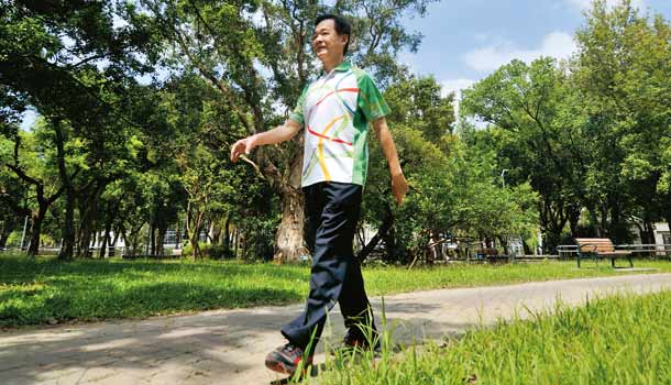 王應傑:40年來,我都是邊走路邊工作