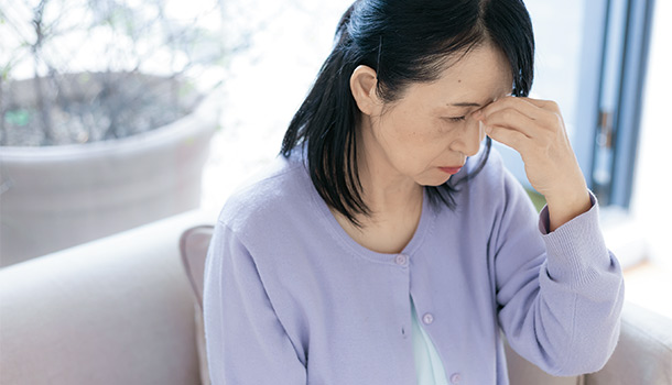 眼睛不防曬 小心「眼翳」找上門