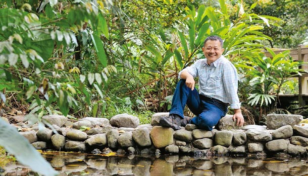 草地專家陳燦榮:一步一腳印,用雙腳走出對螢火蟲的認識
