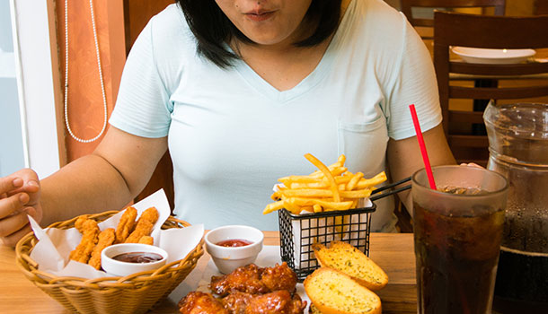 江盛:窮忙社會,只好吃更多垃圾食物?