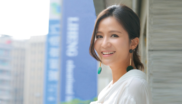 吳怡霈:即使不上妝,臉上也有光